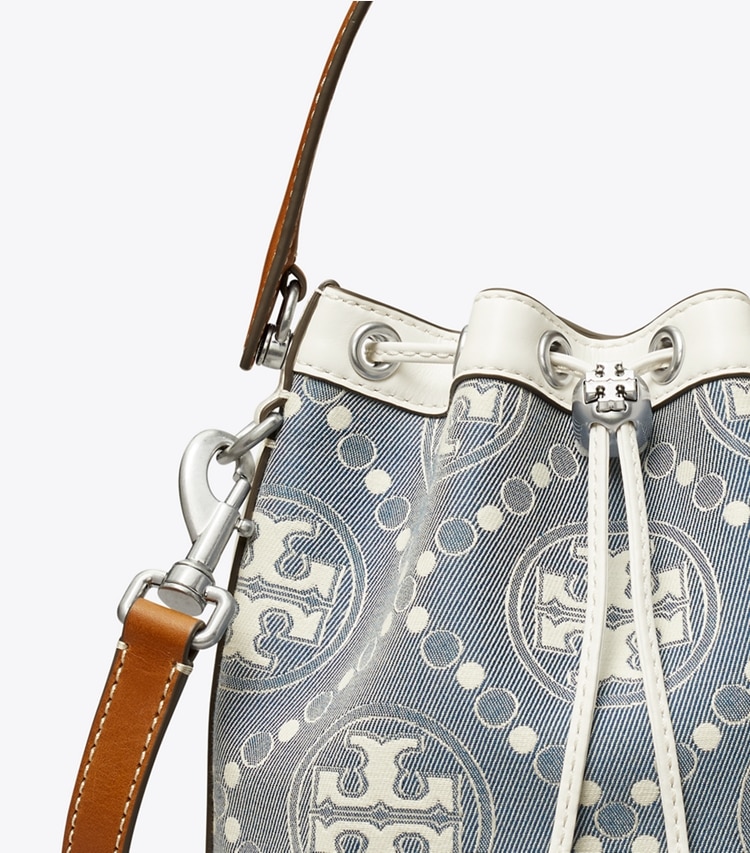 Tory Burch T MONOGRAM DENIM BUCKET BAG - Pearl Blue